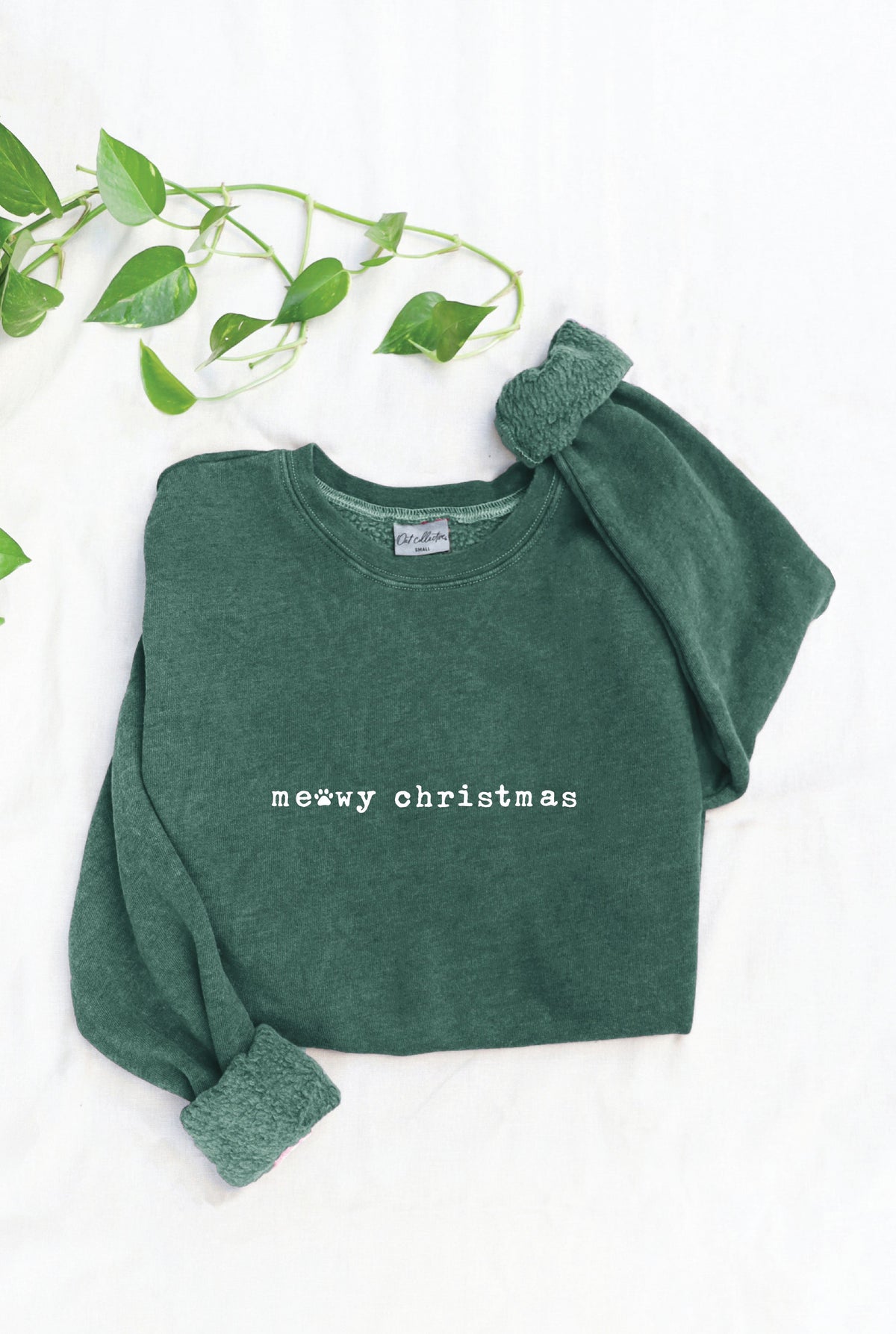 MEOWY CHRISTMAS Mineral Graphic Sweatshirt Oat Collective