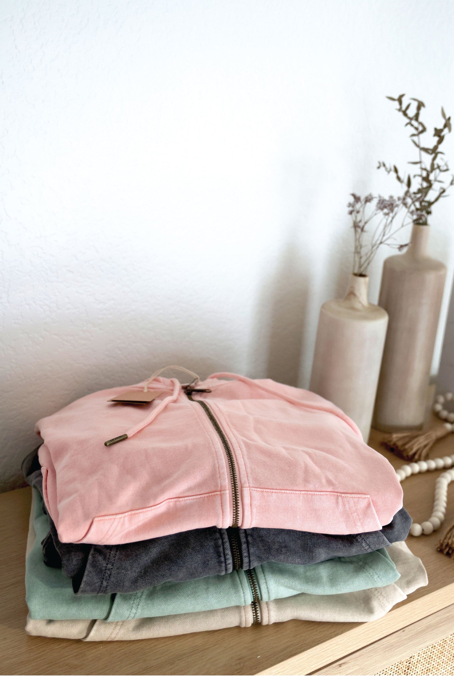BASIC CROPPED MINERAL ZIPPER HOODED PULLOVER Oat Collective