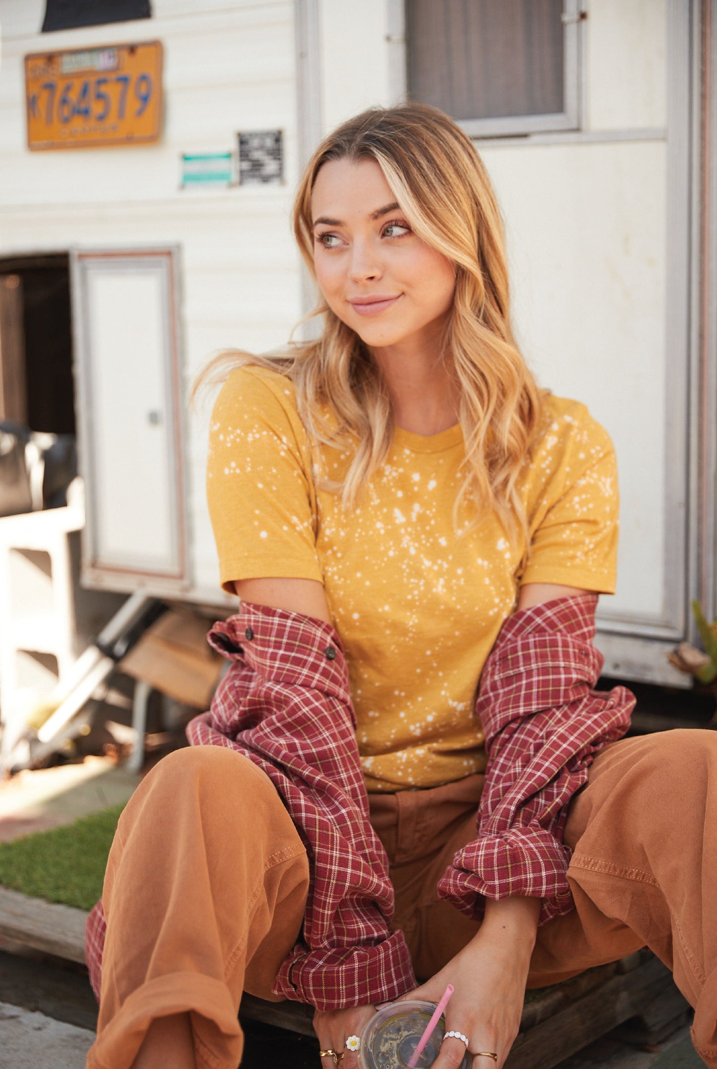 BASIC SPARKLE BLEACH Graphic T-Shirt Oat Collective