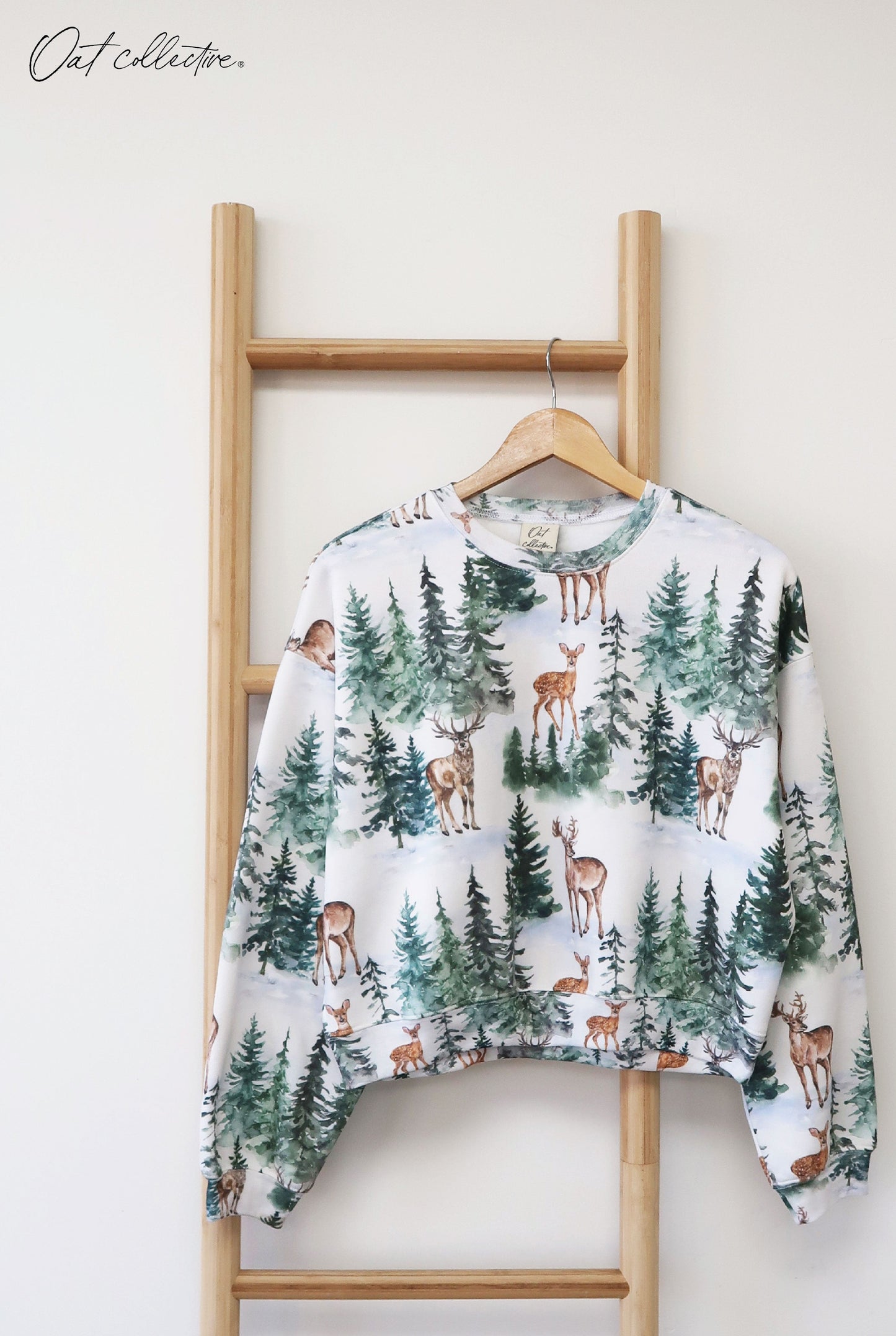 ALL OVER PRINT CHRISTMAS Cropped Sweatshirt Oat Collective