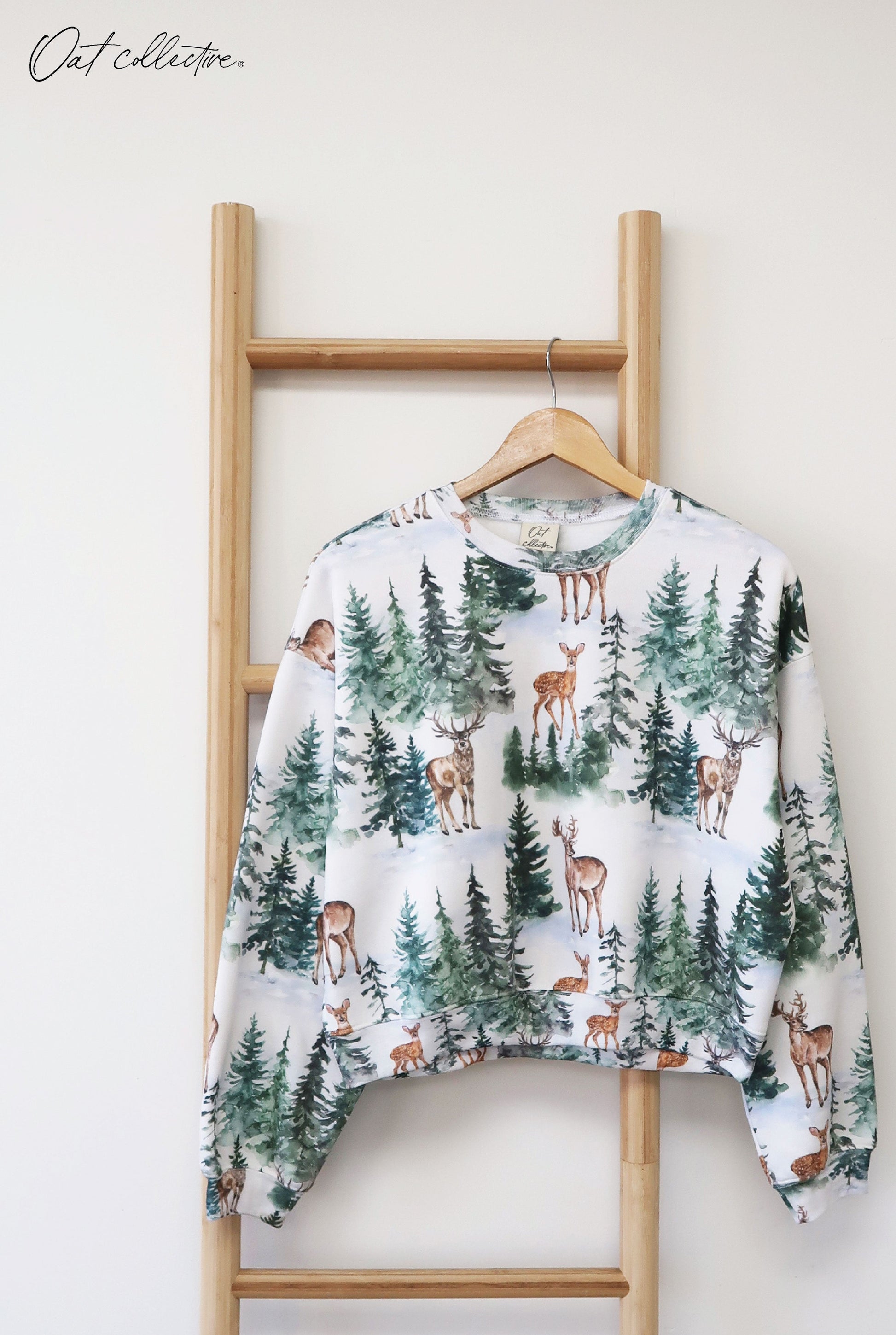 ALL OVER PRINT CHRISTMAS Cropped Sweatshirt Oat Collective