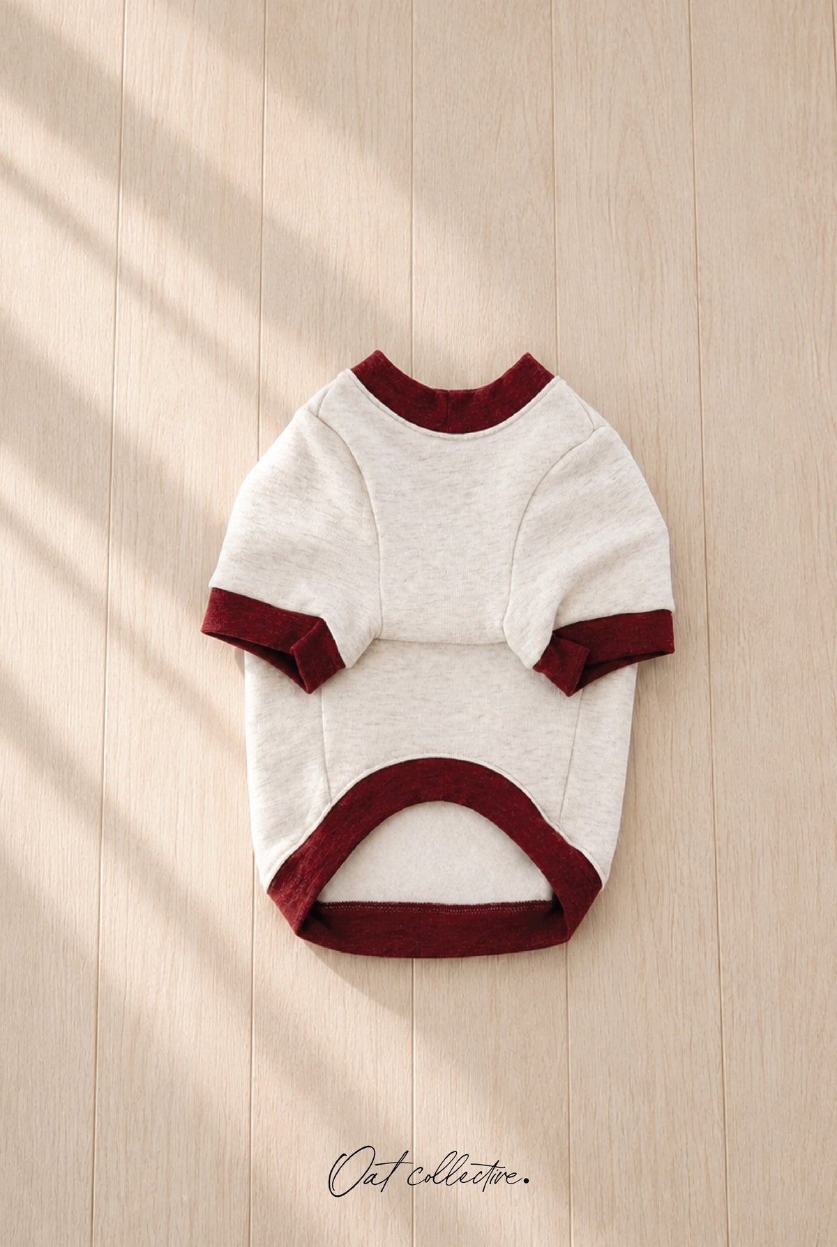 BASIC VARSITY SWEATSHIRT Basic Pet Sweatshirt Oat Collective