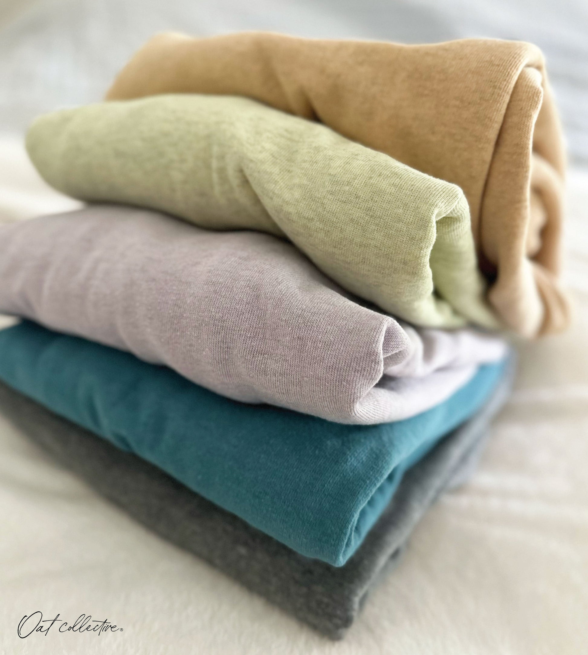 HEATHER MINERAL BASIC Mineral Graphic Sweatshirt Oat Collective